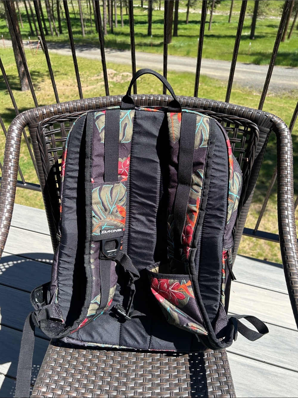 Dakine 28L Party Backpack - Picture 3 of 8